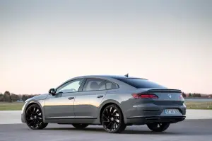 Volkswagen Arteon R-Line - 2