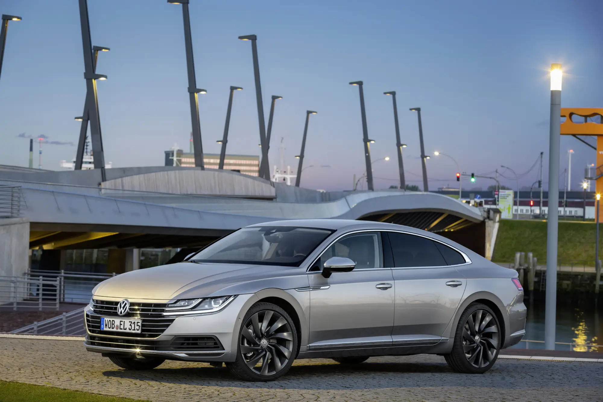 Volkswagen Arteon  - 89