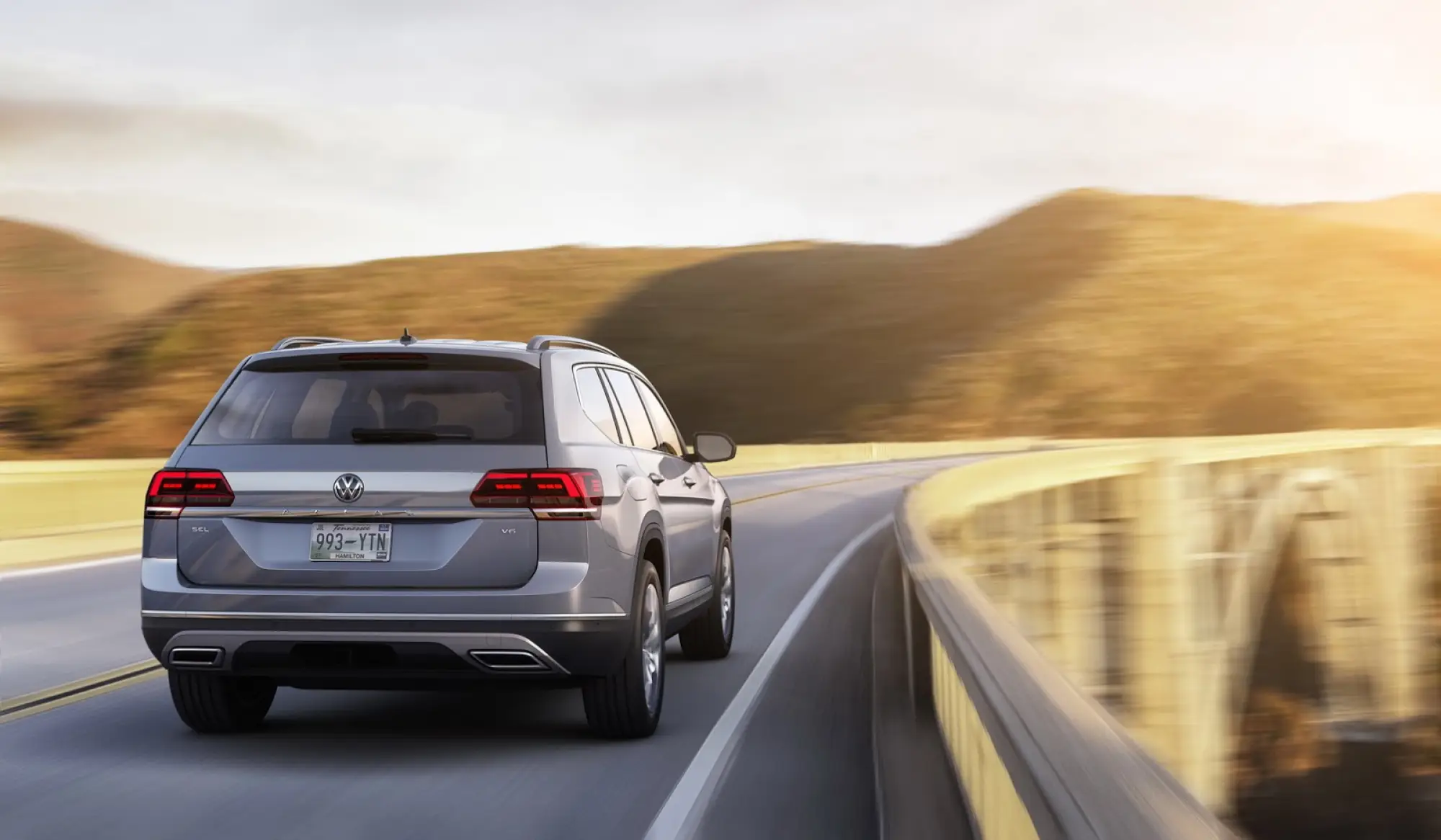 Volkswagen Atlas - Salone di Los Angeles 2016 - 17