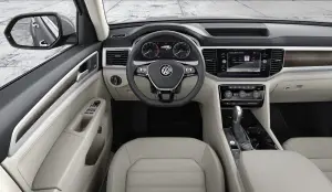 Volkswagen Atlas - Salone di Los Angeles 2016 - 29