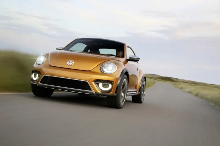 Volkswagen Beetle Dune Concept - Foto ufficiali dinamiche - 4