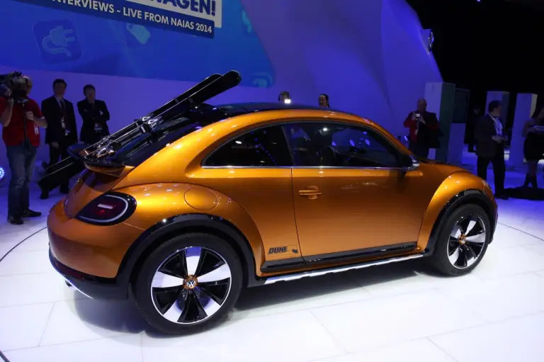 Volkswagen Beetle Dune Concept - Salone di Detroit 2014 - 11