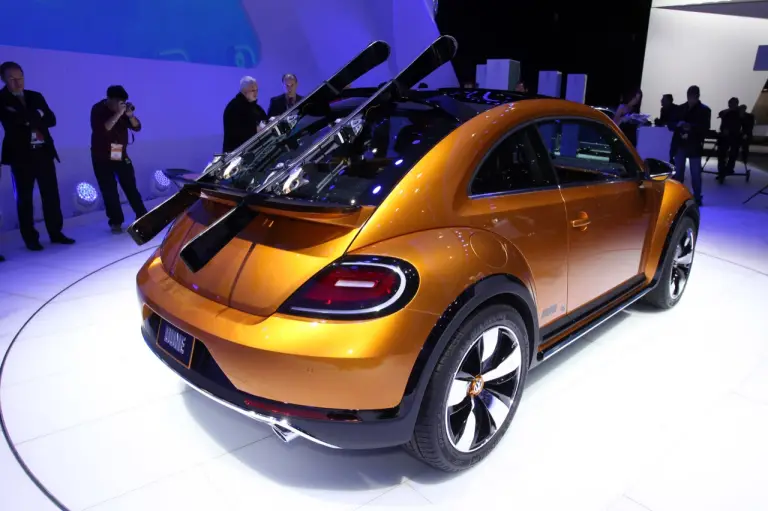 Volkswagen Beetle Dune Concept - Salone di Detroit 2014 - 12
