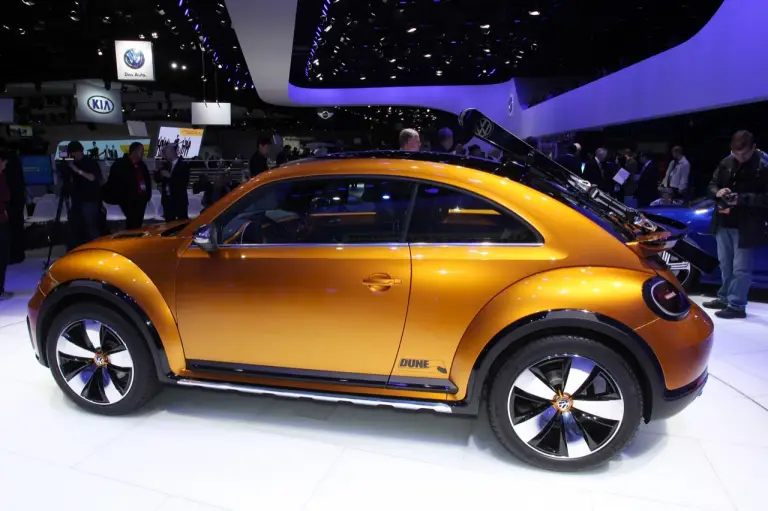 Volkswagen Beetle Dune Concept - Salone di Detroit 2014 - 13