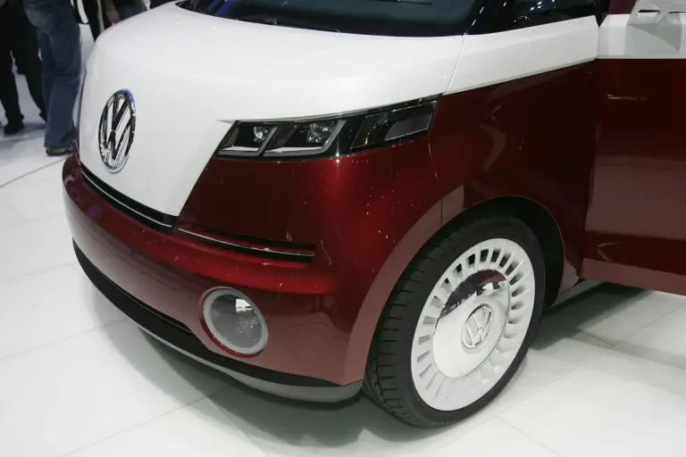 Volkswagen Bulli - Ginevra 2011 - 7