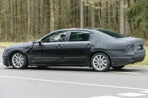 Volkswagen C Coupe GTE - Foto spia 19-02-2016 - 6