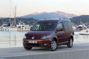 Volkswagen Caddy 2011 (2)