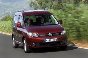 Volkswagen Caddy 2011 (2)