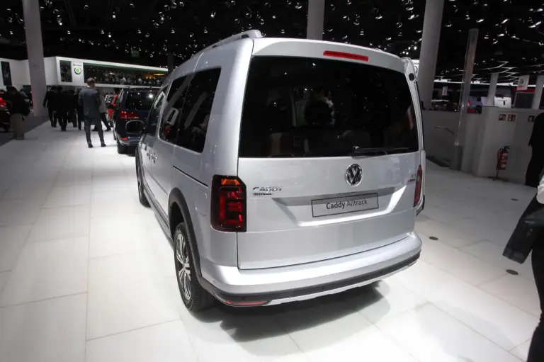 Volkswagen Caddy AllTrack - Salone di Francoforte 2015 - 1