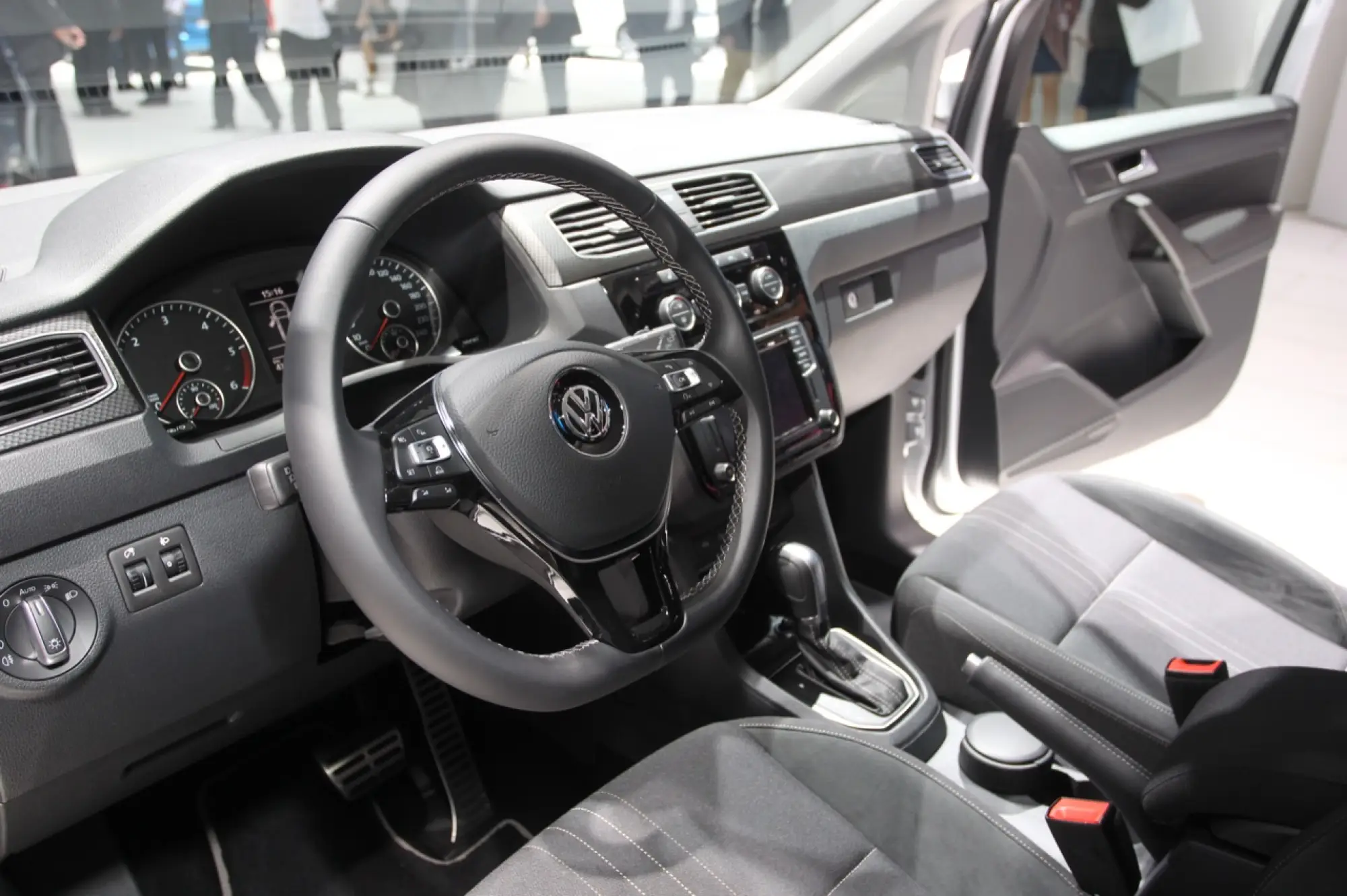 Volkswagen Caddy AllTrack - Salone di Francoforte 2015 - 3