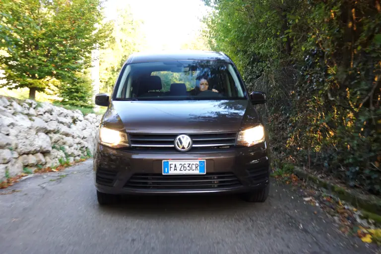 Volkswagen Caddy Maxi Prova su Strada 2016 - 3