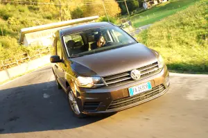 Volkswagen Caddy Maxi Prova su Strada 2016 - 18