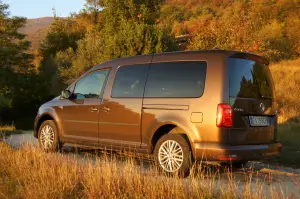 Volkswagen Caddy Maxi Prova su Strada 2016 - 37