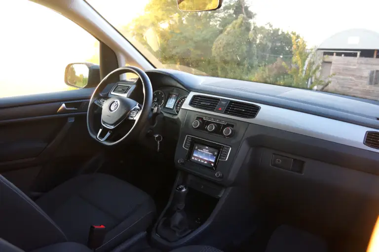 Volkswagen Caddy Maxi Prova su Strada 2016 - 46