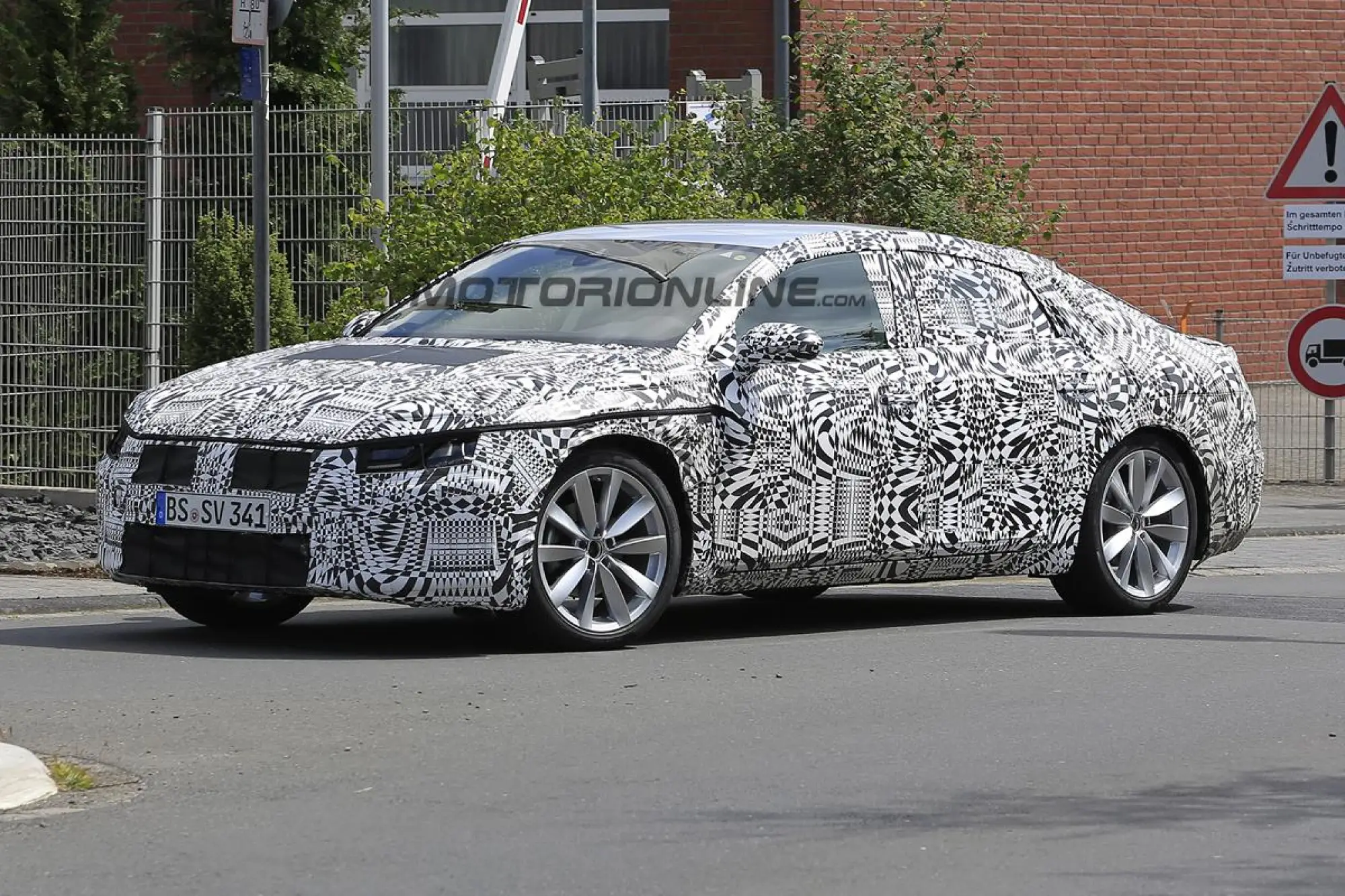 Volkswagen CC MY 2018 - Foto spia 22-08-2016 - 4