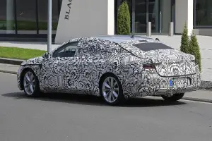 Volkswagen CC MY 2018 - Foto spia 22-08-2016 - 8