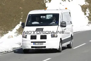 Volkswagen Crafter 2017 - Foto spia 02-10-2015 - 1
