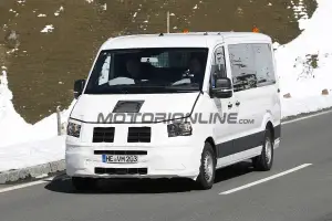 Volkswagen Crafter 2017 - Foto spia 02-10-2015 - 2