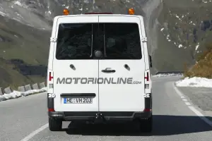 Volkswagen Crafter 2017 - Foto spia 02-10-2015 - 9