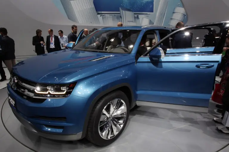 Volkswagen Cross Blue - Salone di Detroit 2013 - 14
