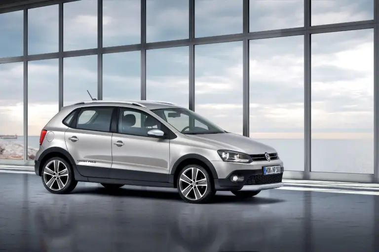Volkswagen Cross Polo - 11