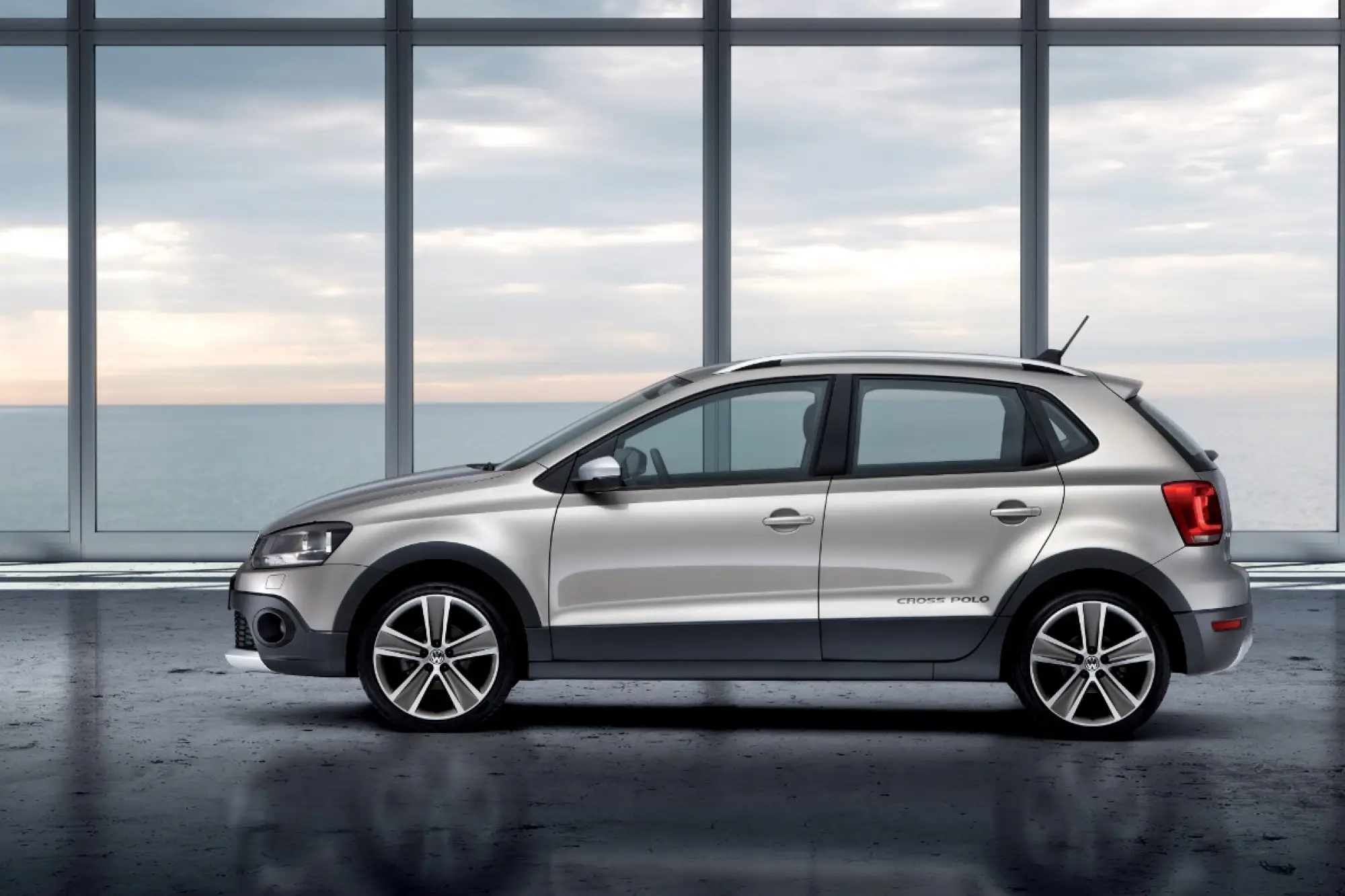 Volkswagen Cross Polo - 12