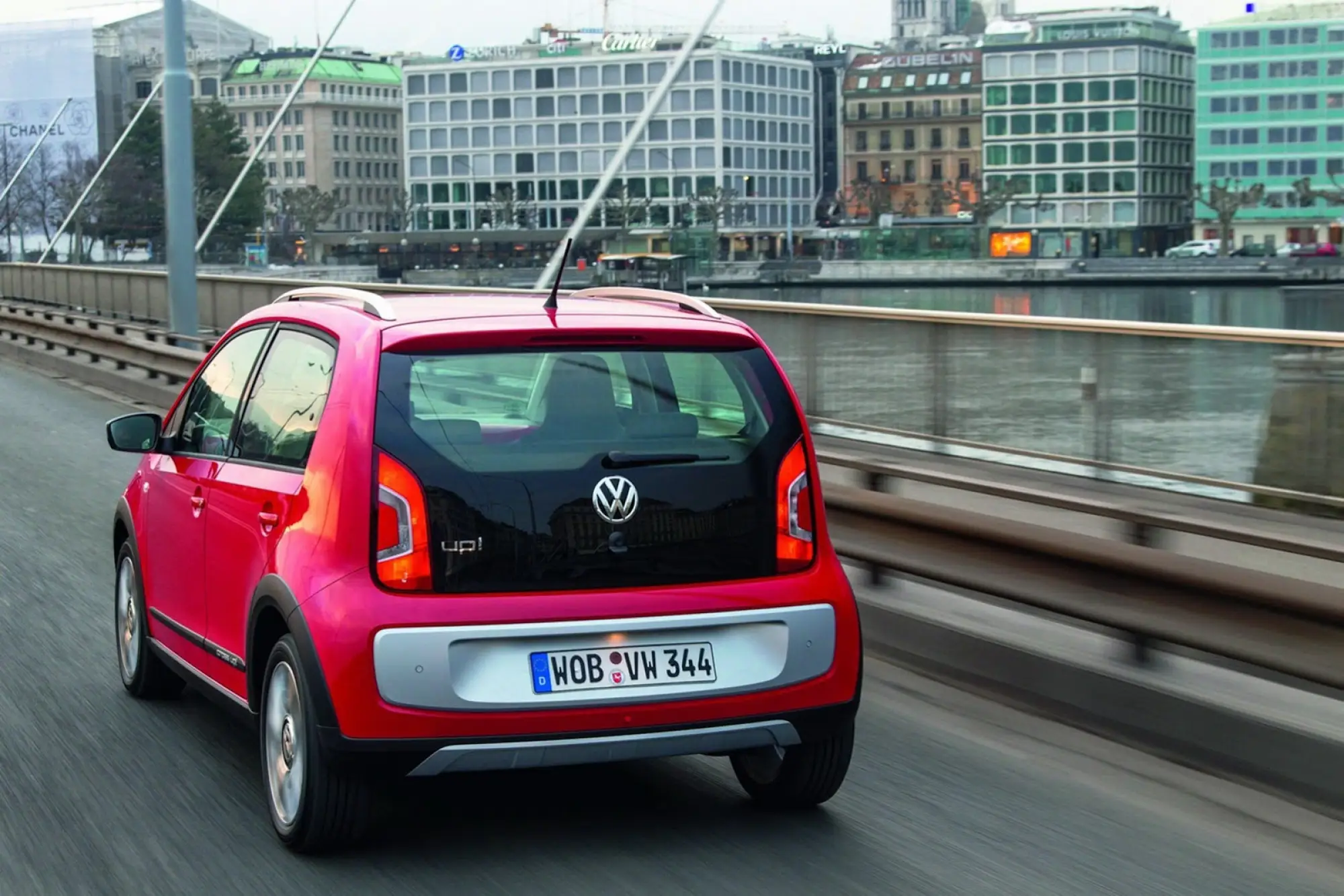 Volkswagen Cross Up! 2013 - 11