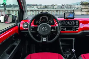 Volkswagen Cross Up! 2013 - 17