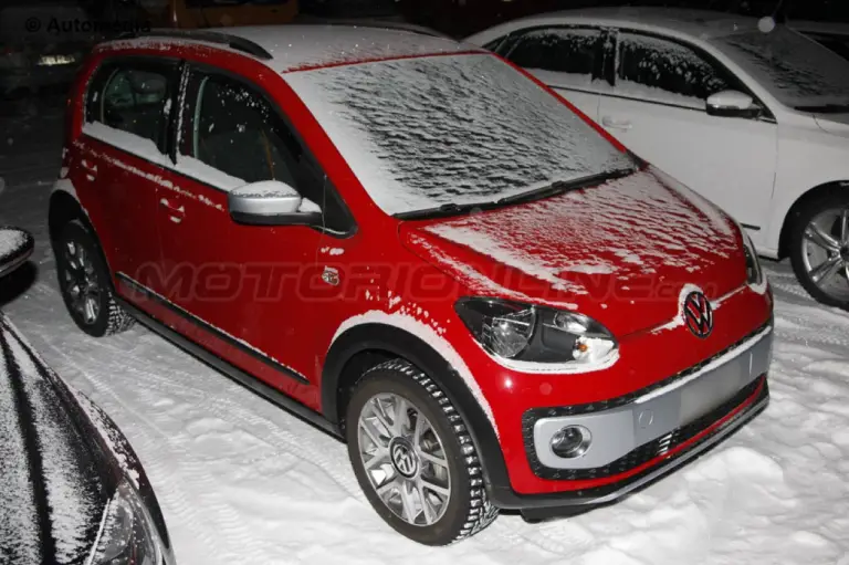 Volkswagen Cross Up - Foto spia 7-12-2012 - 2