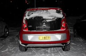 Volkswagen Cross Up! foto spia