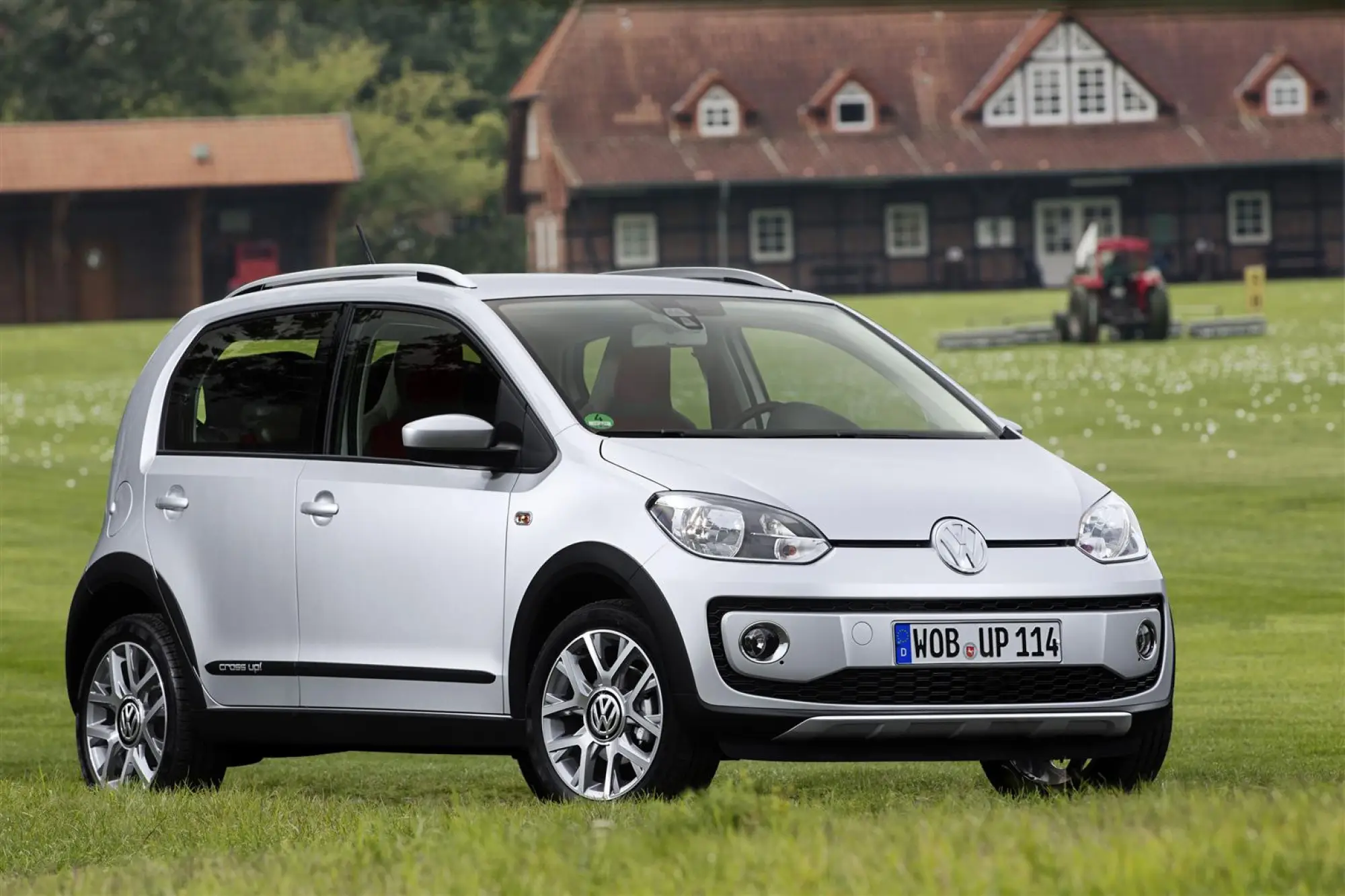 Volkswagen Cross up! - Foto ufficiali - 2