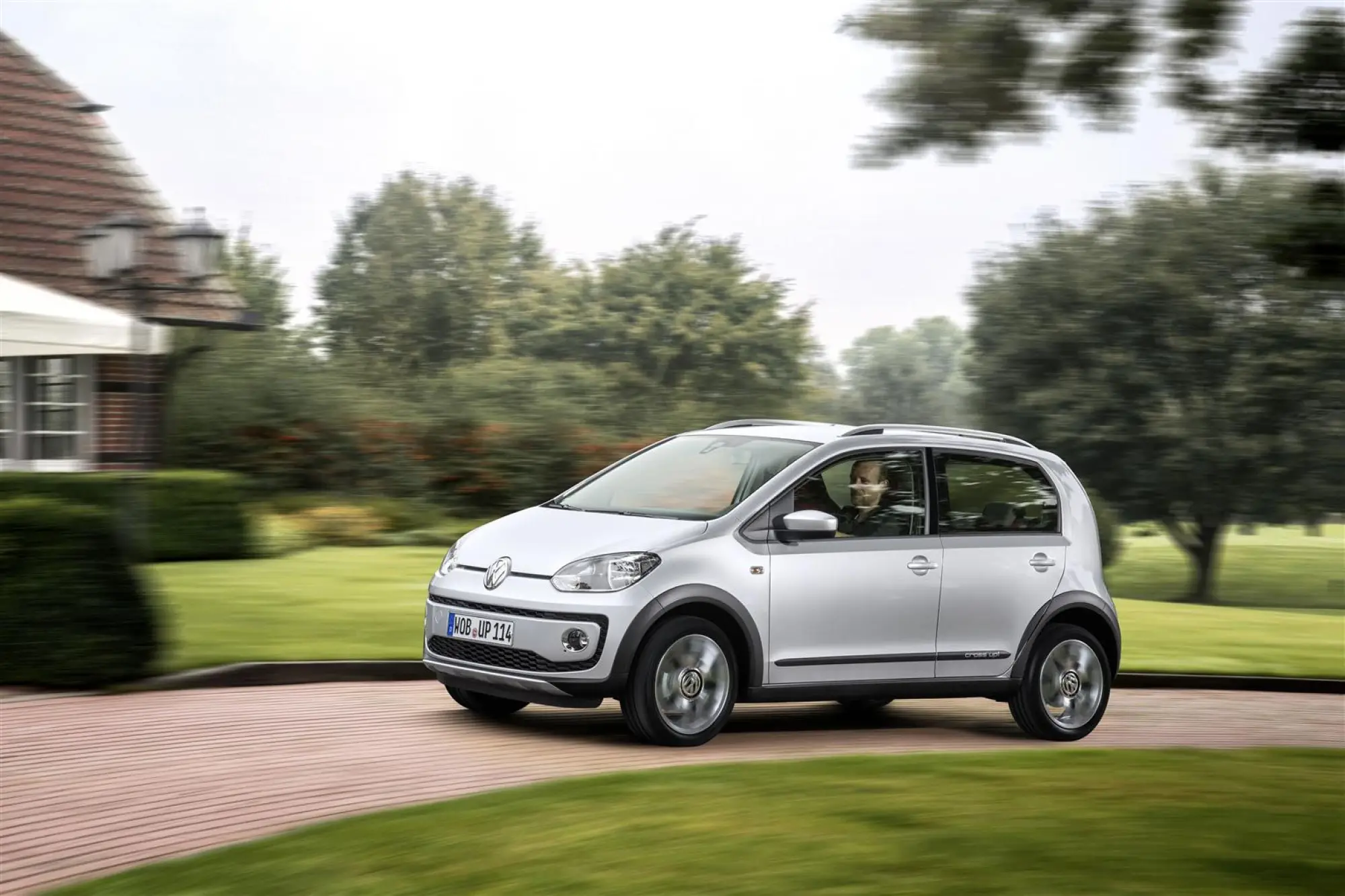 Volkswagen Cross up! - Foto ufficiali - 14