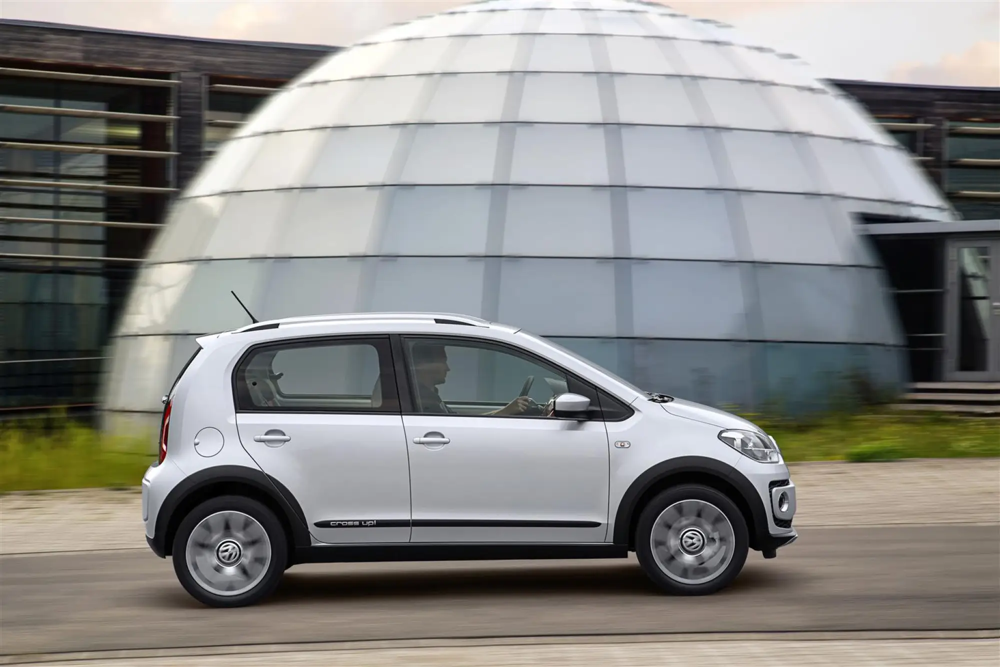 Volkswagen Cross up! - Foto ufficiali - 15