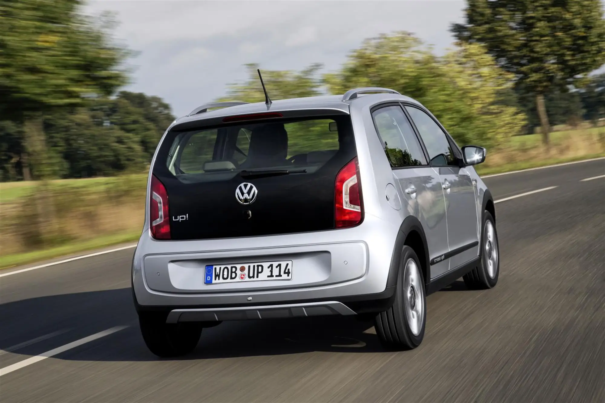 Volkswagen Cross up! - Foto ufficiali - 17