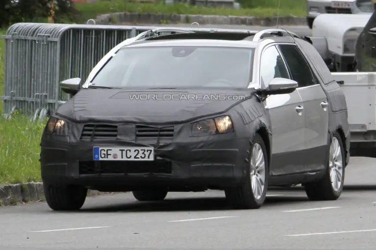 Volkswagen CrossPassat Variant - 3