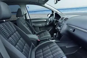 Volkswagen CrossTouran 2011 - 7