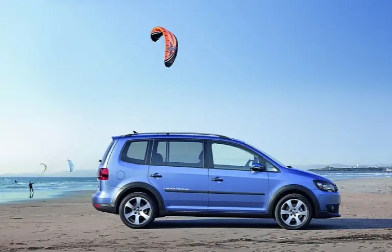 Volkswagen CrossTouran 2011 - 8