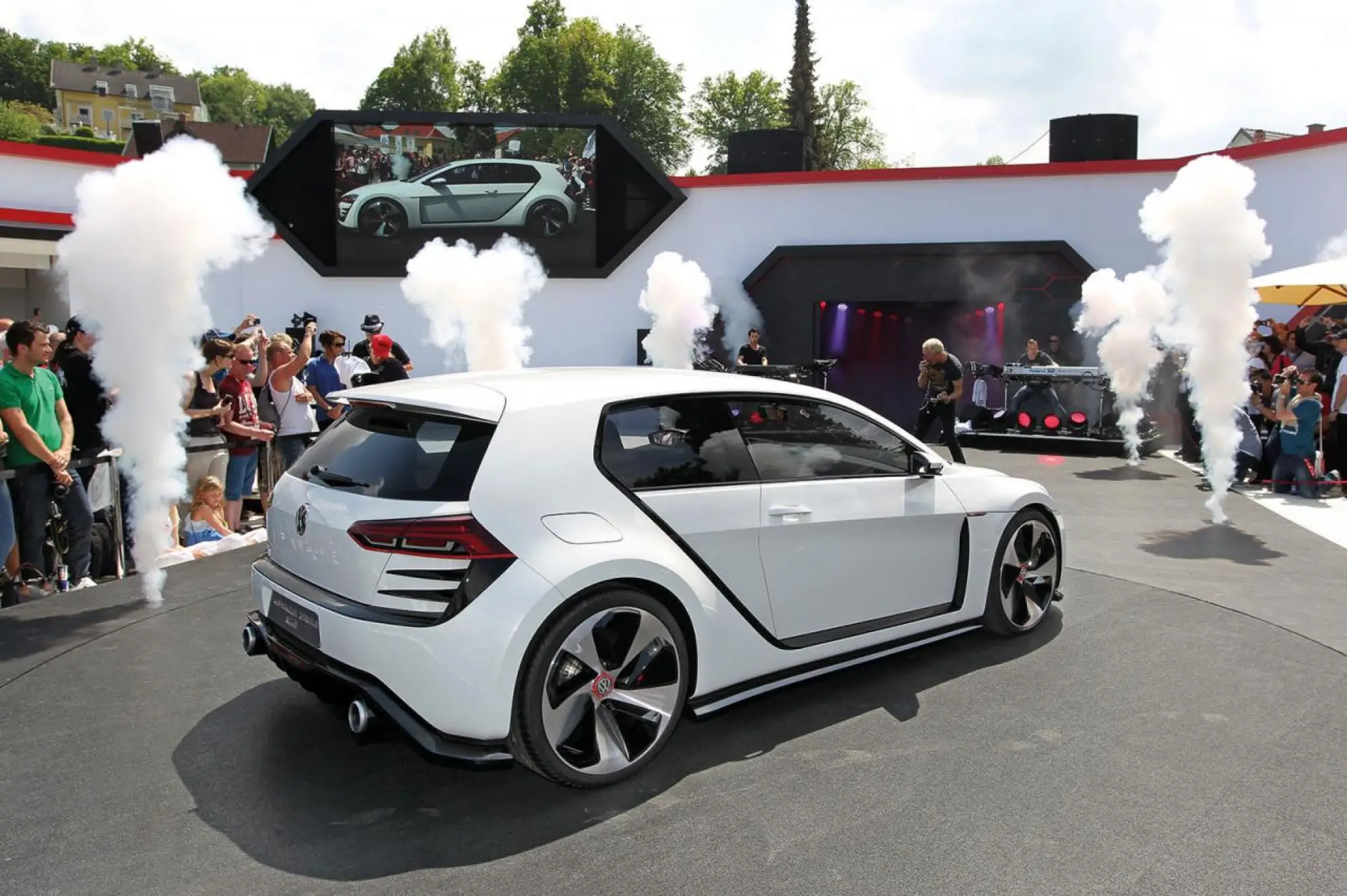 Volkswagen Design Vision GTI - Worthersee 2013 - 25