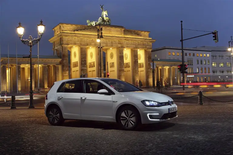 Volkswagen e-Golf 2014 - 11
