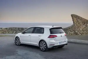 Volkswagen e-Golf, Golf GTE, Golf GTI Performance e Golf R 2017