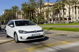 Volkswagen e-Golf, Golf GTE, Golf GTI Performance e Golf R 2017 - 4