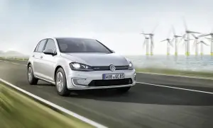 Volkswagen e-Golf - 12