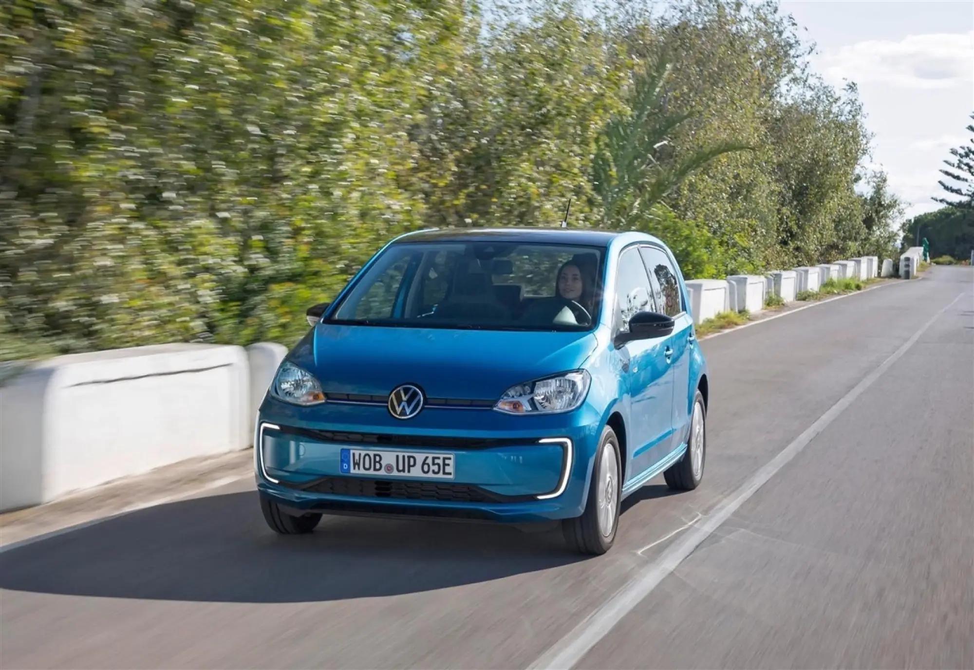 Volkswagen e-up 2020 - Foto ufficiali - 3
