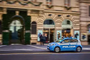 Volkswagen e-up!: quattro unità consegnate alla Polizia di Stato - 9