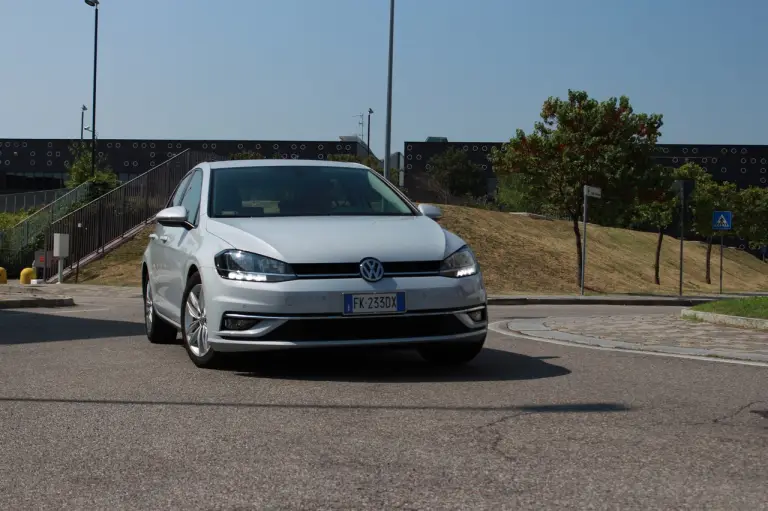 Volkswagen Golf 1.0 TSI - Prova su Strada - 6