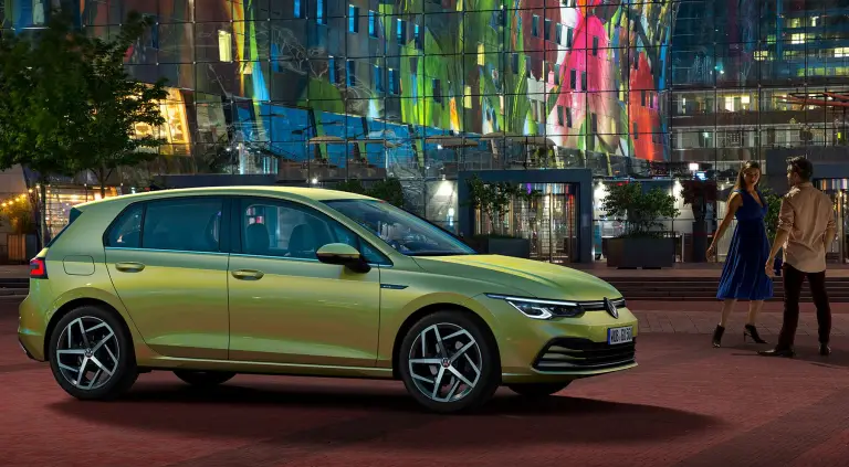 Volkswagen Golf 8 - Foto leaked - 24