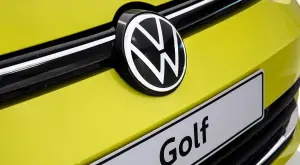 Volkswagen Golf 8 - Foto leaked