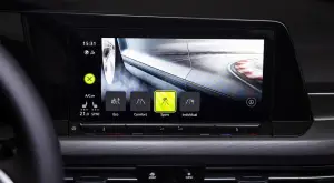 Volkswagen Golf 8 - le prime foto