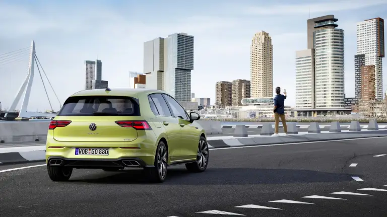 Volkswagen Golf 8 - 16