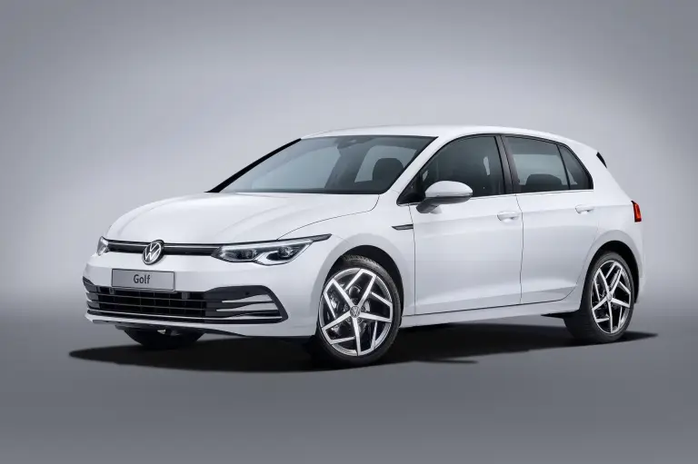 Volkswagen Golf 8 - 24